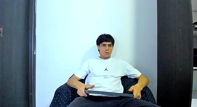 Daniel Rochax online show from 04/22/26, 12:07