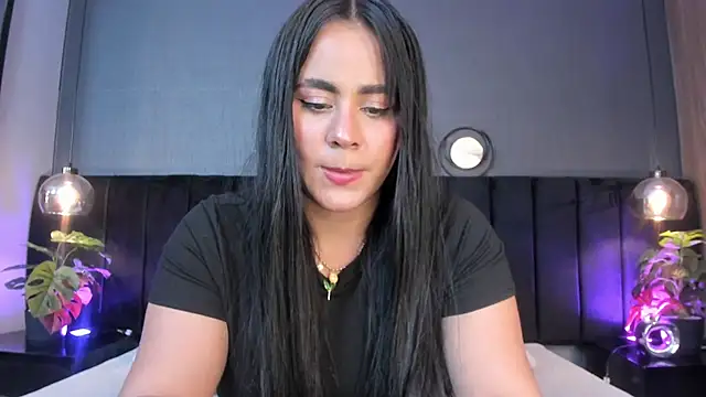 alejandra  garcia online show from 04/08/26, 03:17