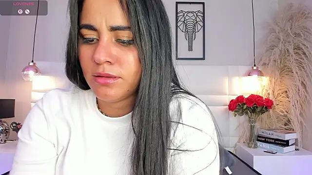 alejandra  garcia online show from 05/17/26, 09:00