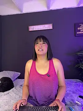 Valeriaa cruz online show from 04/20/26, 11:46