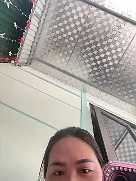 Snapshot of E-ll-A01 chatting on 02/28/26, 03:51 E-ll-A01 online show from 02/28/26, 03:51