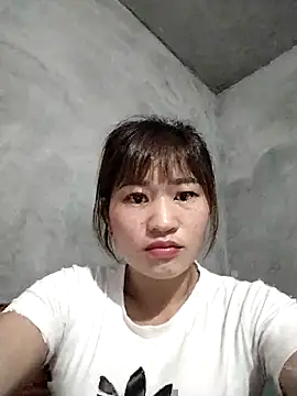 Lilinn  online show from 04/12/26, 09:31