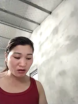 Lilinn  online show from 04/22/26, 10:50