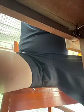 hoang15075 online show from 04/02/26, 07:17