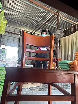 hoang15075 online show from 04/09/26, 07:58