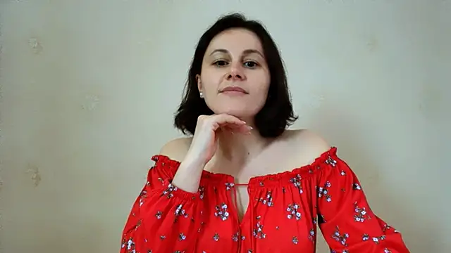 Snapshot of Inessa_beauty chatting on 04/26/26, 01:09 Inessa beauty online show from 04/26/26, 01:09
