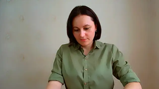 Snapshot of Inessa_beauty chatting on 06/07/26, 12:31 Inessa beauty online show from 06/07/26, 12:31