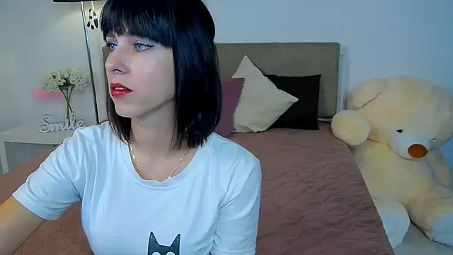 HeidieRaven online show from 04/15/26, 12:34