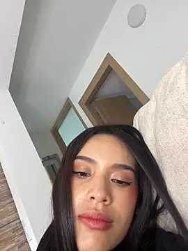 Mia-villalobos online show from 03/24/26, 02:11