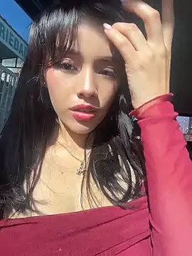 Snapshot of Mia-villalobos chatting on 05/15/26, 01:18 Mia-villalobos online show from 05/15/26, 01:18