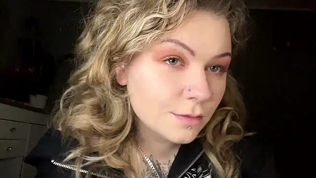 YoungAlina online show from 03/28/26, 02:27