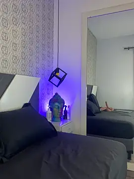 Lulu Mei  online show from 04/09/26, 11:37