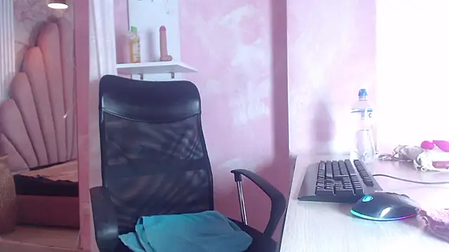 Siena Bouer online show from 03/15/26, 03:45