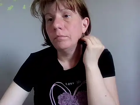 alicexox0 online show from 04/24/26, 10:18