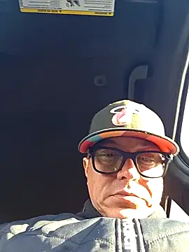 Snapshot of DoggiiDick chatting on 03/21/26, 01:16 DoggiiDick online show from 03/21/26, 01:16