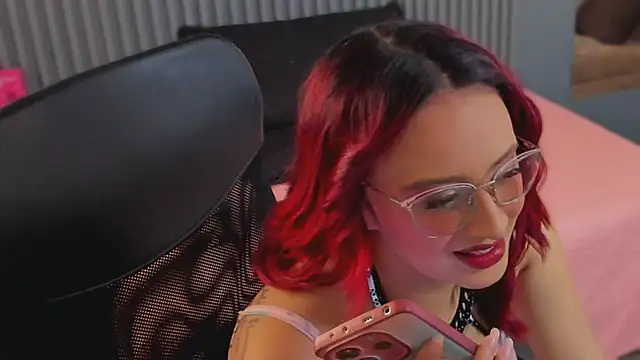 SusanaBell  online show from 04/22/26, 07:15