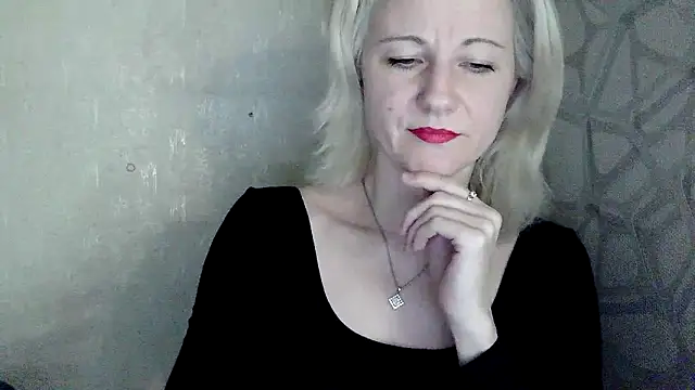 Katerina-Kissa online show from 04/18/26, 07:18