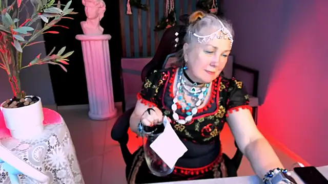 LilaMaharani online show from 04/02/26, 02:04