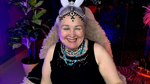 LilaMaharani online show from 04/20/26, 02:09