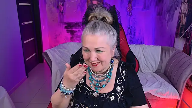 LilaMaharani online show from 04/22/26, 02:29