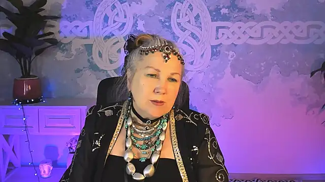 LilaMaharani online show from 04/24/26, 12:51