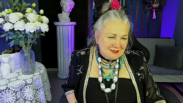 LilaMaharani online show from 04/26/26, 01:20