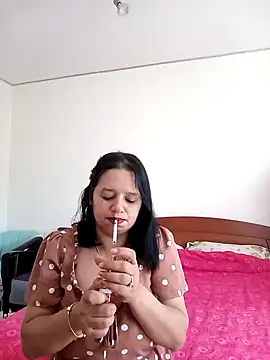 roxana e43 online show from 04/20/26, 11:57