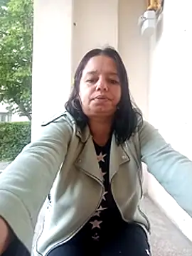 roxana e43 online show from 04/21/26, 04:30