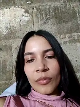Snapshot of BiancaRoyale chatting on 07/19/26, 02:48 BiancaRoyale online show from 07/19/26, 02:48