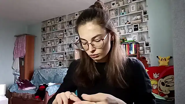 JInaMillsap online show from 04/10/26, 07:13