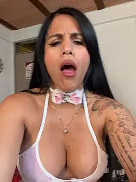 Snapshot of Maracuchitam chatting on 05/10/26, 02:11 Maracuchitam online show from 05/10/26, 02:11