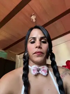 Snapshot of Maracuchitam chatting on 06/11/26, 01:53 Maracuchitam online show from 06/11/26, 01:53