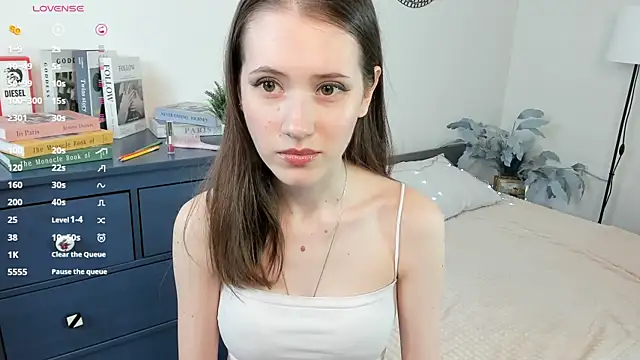 OdiIiaChavarria online show from 04/23/26, 12:51