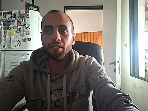 Snapshot of oroenbarra chatting on 07/28/26, 01:54 oroenbarra online show from 07/28/26, 01:54