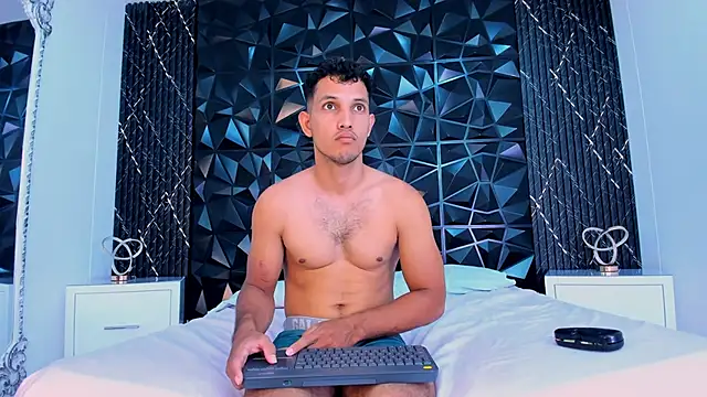 MaxiStanford online show from 03/05/26, 09:33