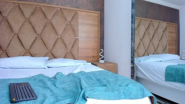 MaxiStanford online show from 04/03/26, 08:18