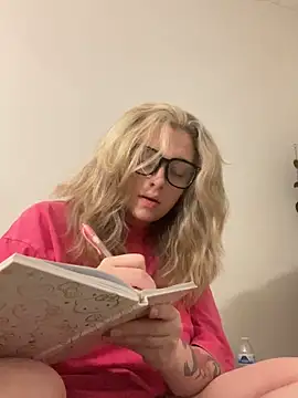 imkhloe online show from 03/09/26, 12:14