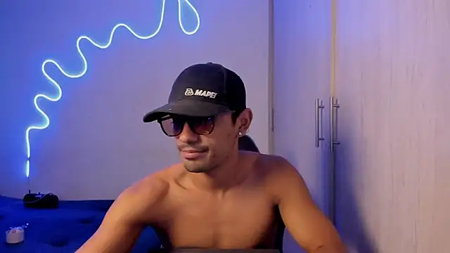 jossi12345j online show from 04/02/26, 12:47