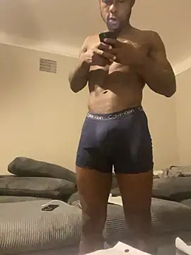 Snapshot of MidwestMandingo9 chatting on 03/01/26, 03:19 MidwestMandingo9 online show from 03/01/26, 03:19