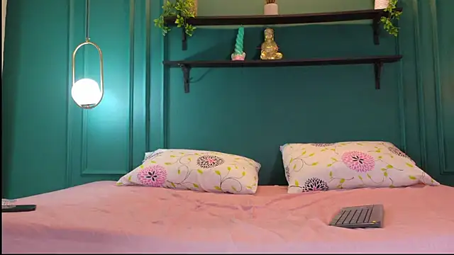 AbbyBelucci online show from 05/17/26, 08:05