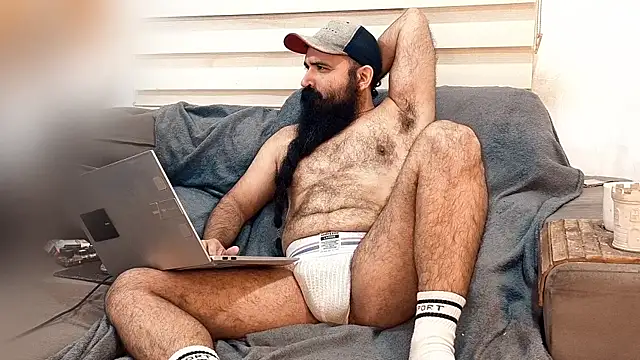 Snapshot of Barba_Negra_Fumador chatting on 06/26/26, 12:59 Barba Negra Fumador online show from 06/26/26, 12:59