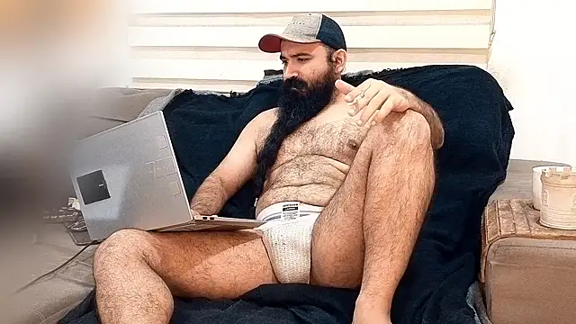 Snapshot of Barba_Negra_Fumador chatting on 07/15/26, 09:42 Barba Negra Fumador online show from 07/15/26, 09:42