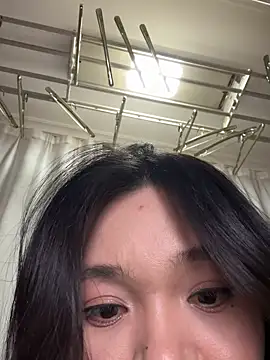 hot soft22 online show from 04/23/26, 03:36