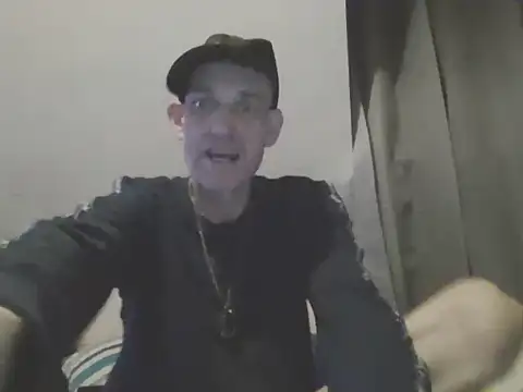 DOUBLETROUBLE7773 online show from 04/06/26, 12:08