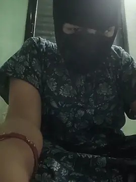 Tamillaxmi12 online show from 04/18/26, 03:27