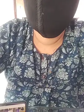 Tamillaxmi12 online show from 04/22/26, 05:43