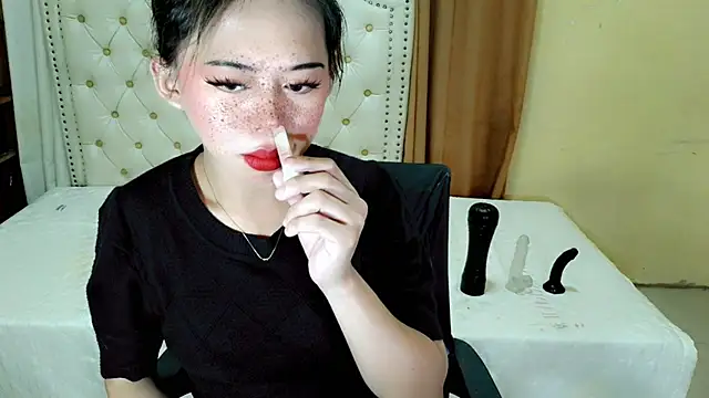 Snapshot of Seductive_sophie chatting on 08/04/26, 01:53 Seductive sophie online show from 08/04/26, 01:53