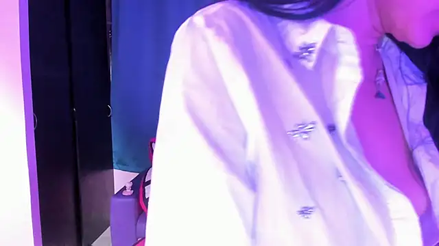 doll katiuska online show from 06/12/26, 12:26
