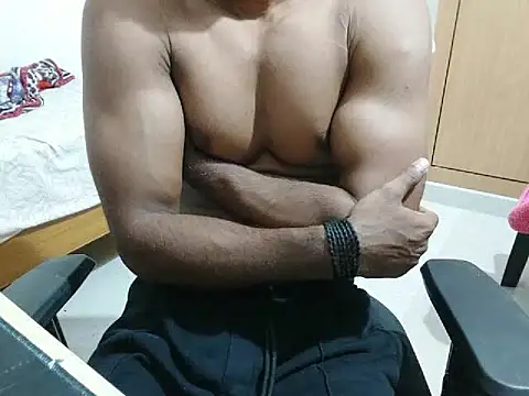 Snapshot of kratosTheHunk chatting on 05/02/26, 12:10 kratosTheHunk online show from 05/02/26, 12:10