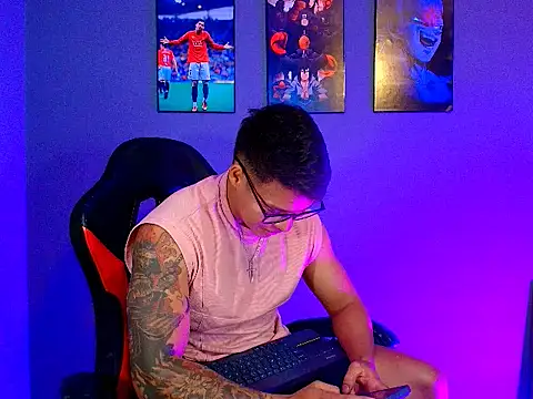 evan greey01 online show from 04/17/26, 03:42